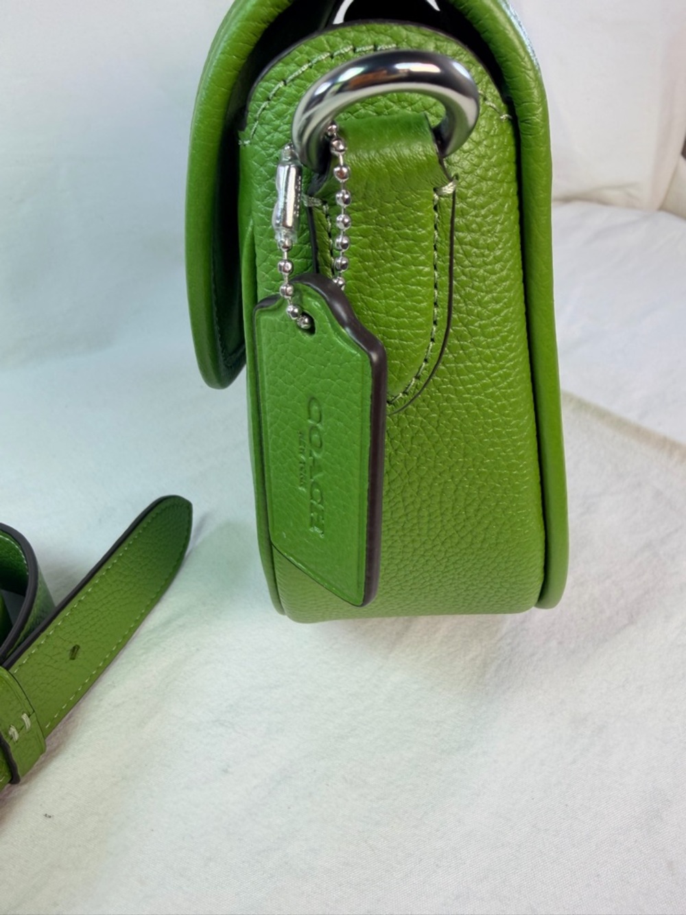 Coach Willow Saddle Bag Dark Lime Green Pebbled Leather Turnlock Crossbody - Picture 7 of 14